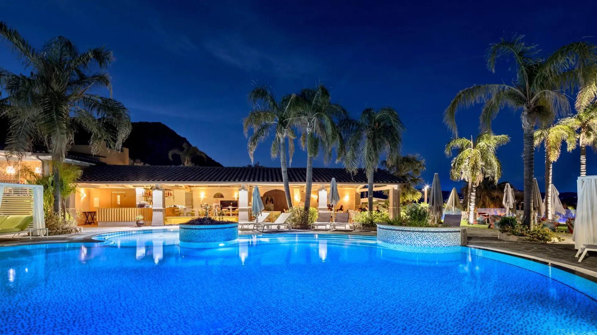 Cruccùris Resort Villasimius 4*,